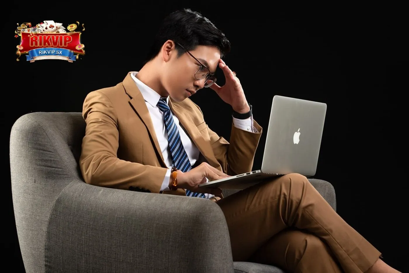 gioi thieu ve tac gia ho thanh trung Giới thiệu về tác giả Hồ Thành Trung